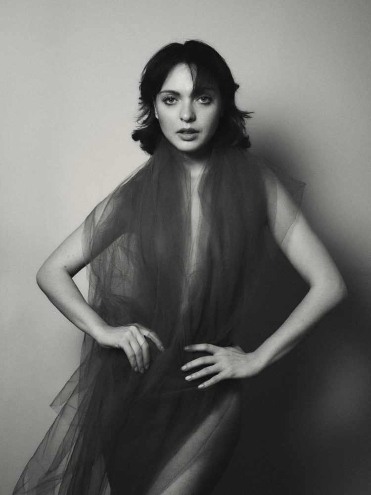 NOEMI M. — portfolio 8