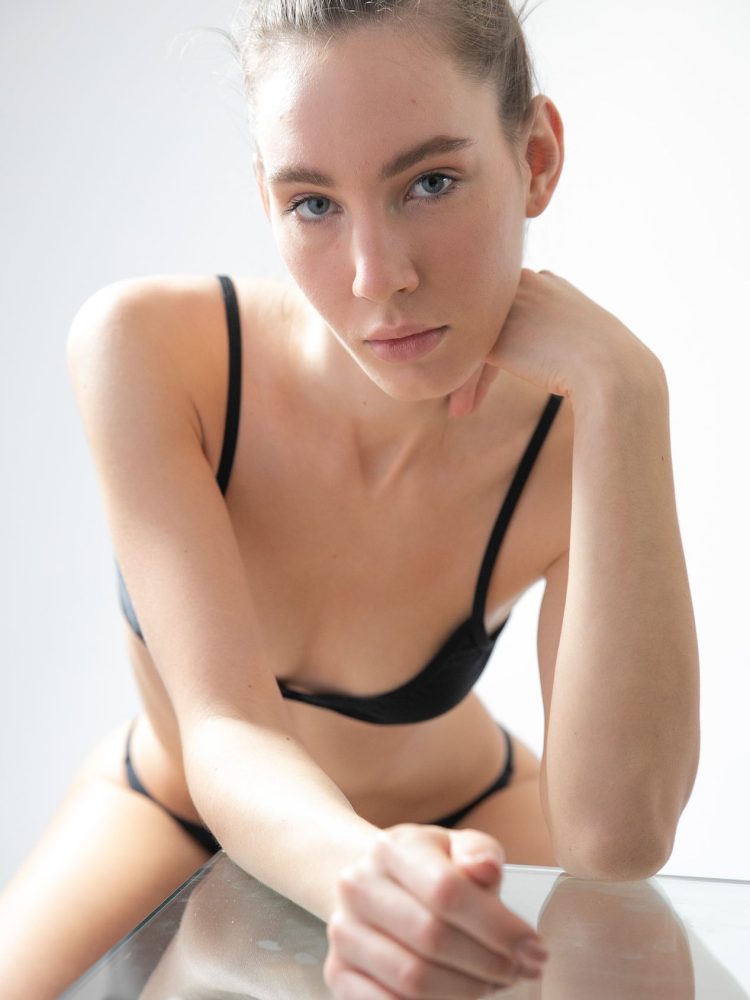 ANNA R. — portfolio 7