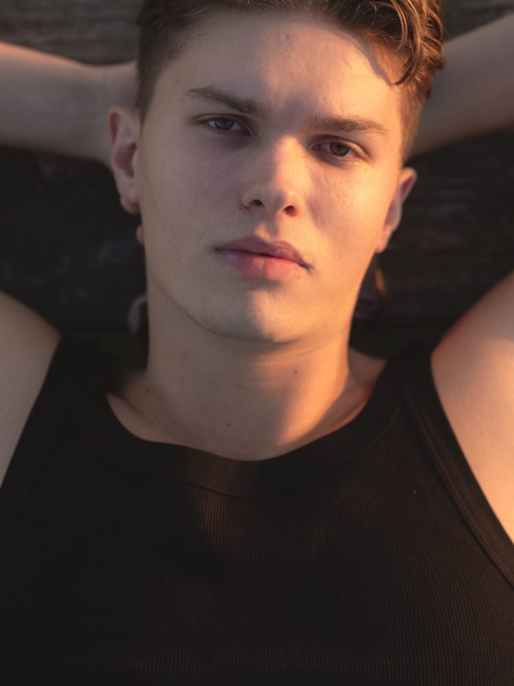 DANIEL — portfolio 8